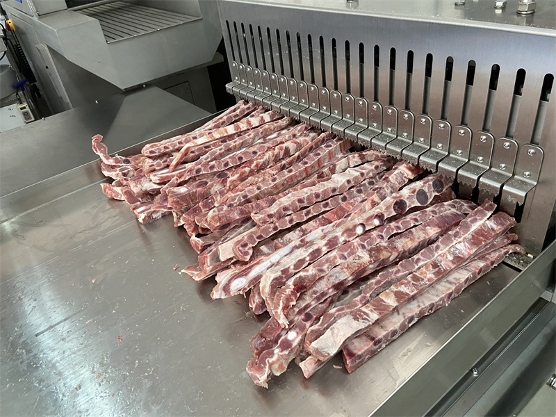 簡單實用的凍肉鋸骨機(jī)的使用注意事項有哪些？